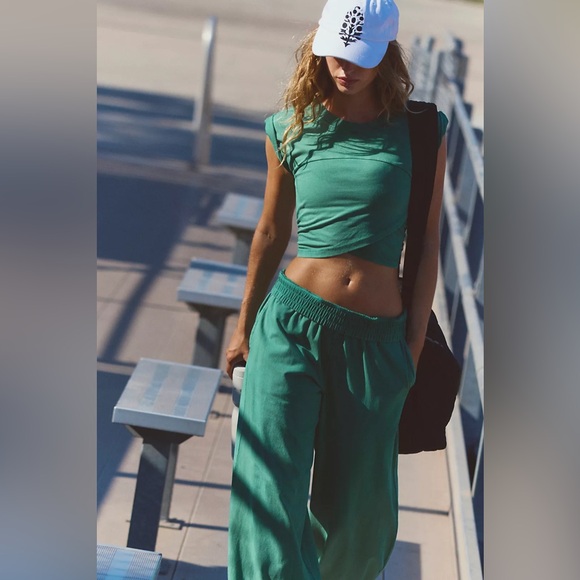 FP Movement by Free People Pants - NWOT Free People Movement Hot Shot Crossover- Heritage Green Pants